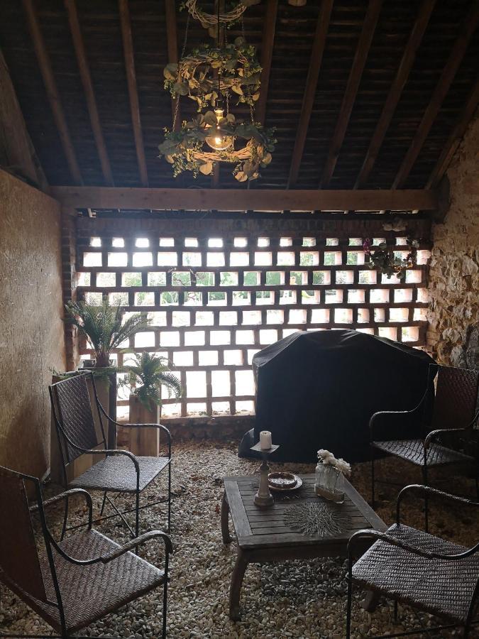 Aparthotel Tuilerie De La Cote 4* Ouzouer-Sur-Trezee Esterno foto