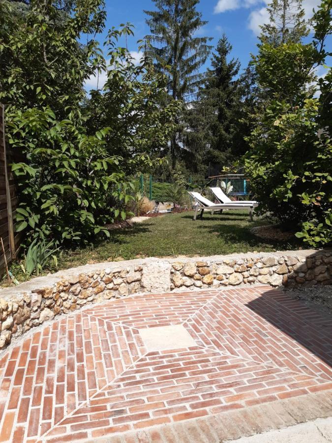Aparthotel Tuilerie De La Cote 4* Ouzouer-Sur-Trezee Esterno foto