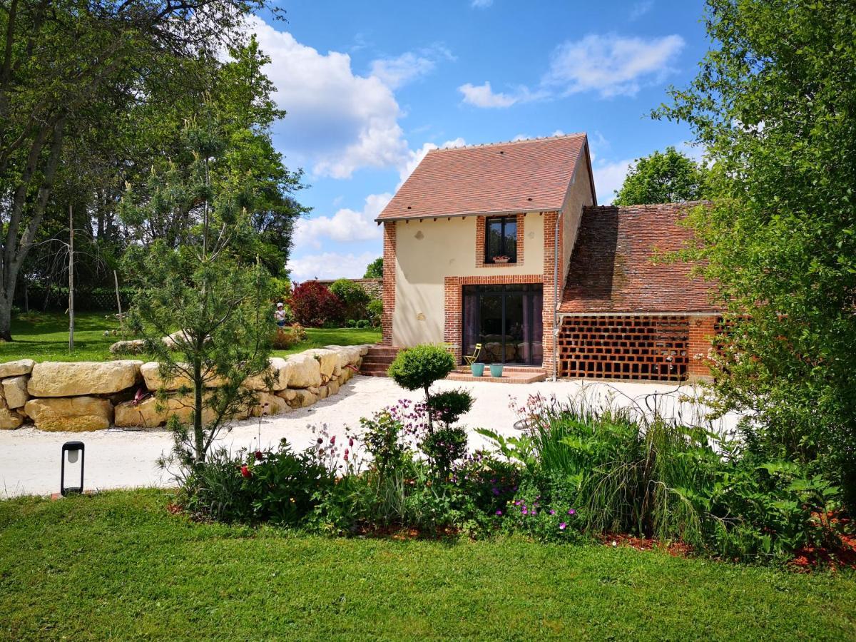 Aparthotel Tuilerie De La Cote 4* Ouzouer-Sur-Trezee Esterno foto